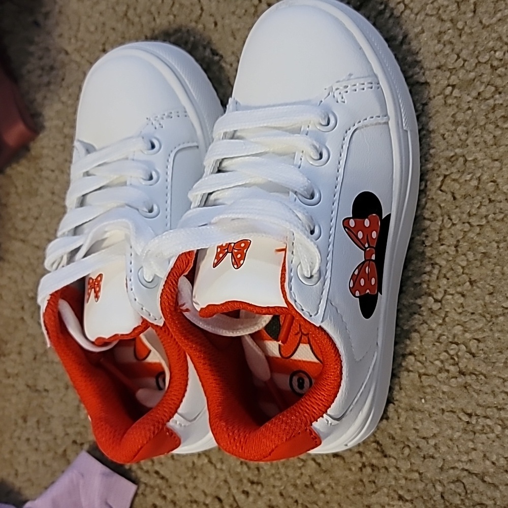 Disney Kids White and Red Minnie Mouse Sneakers